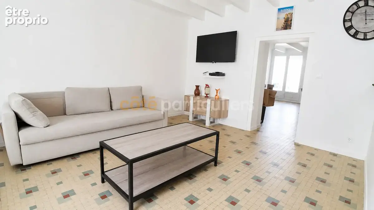 Rives de l'yon -- chaille sous les ormeaux -- ensemble immobilier --153 m2 --9 pieces -- centre bourg - photo 2