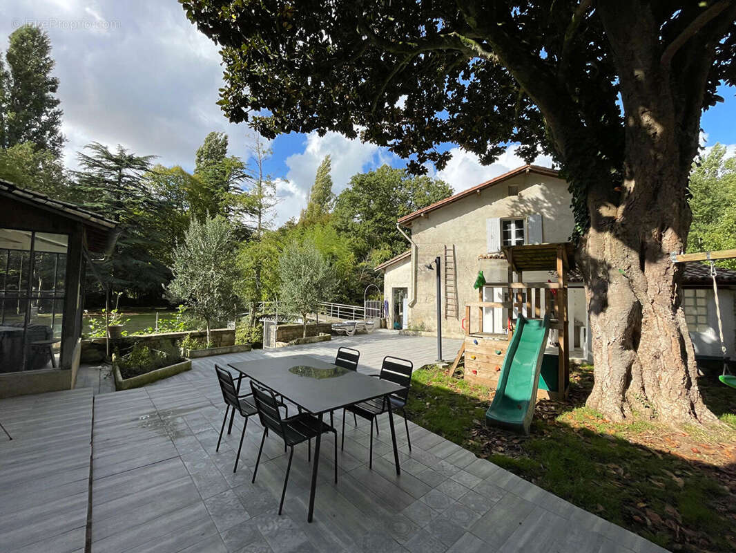 Maison Echire 6 pièce(s) 198.61 m2 - photo 9