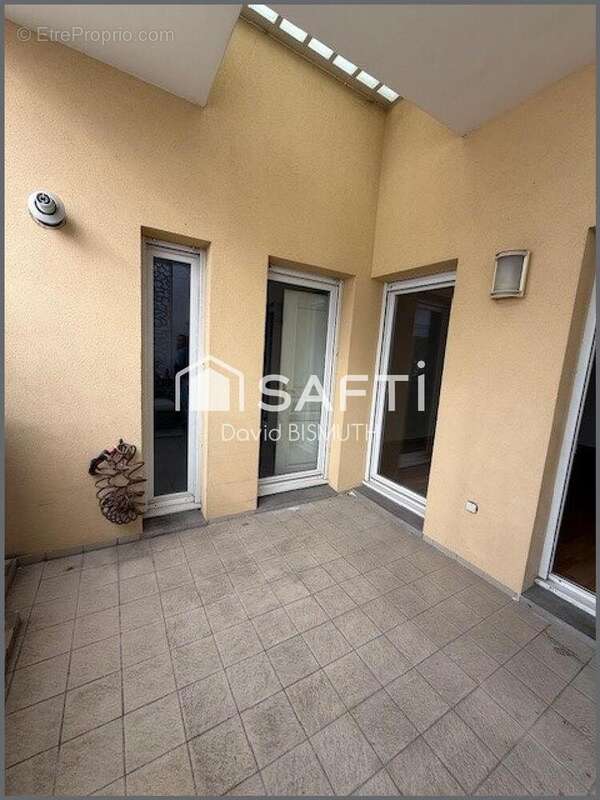 Photo 4 - Appartement à GENNEVILLIERS