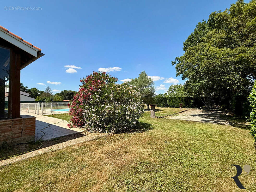 Maison à SAINT-ORENS-DE-GAMEVILLE