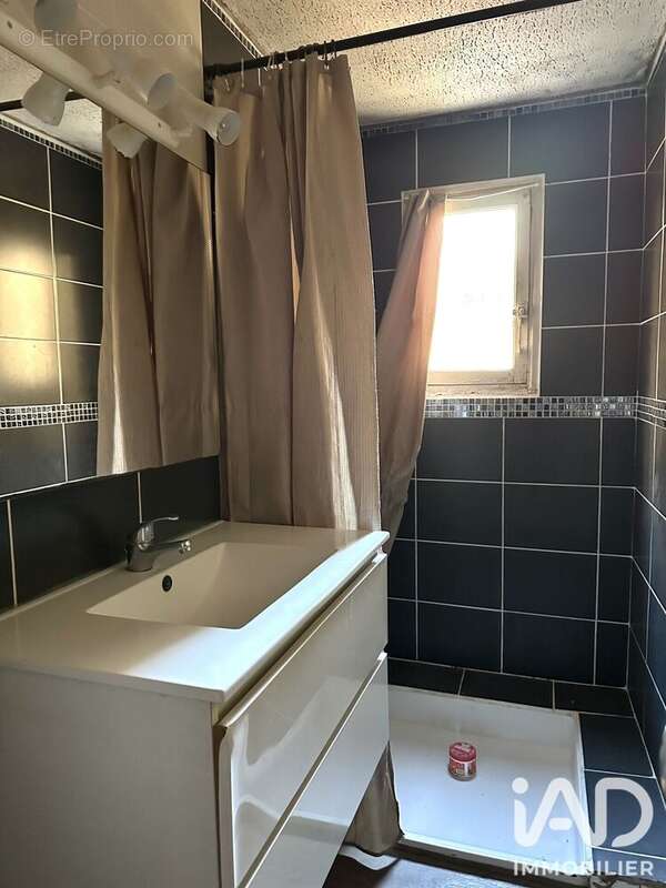 Maison 110 m² à Valreas  - photo 4