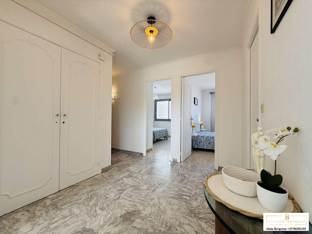 entrée - Appartement à LE CANNET