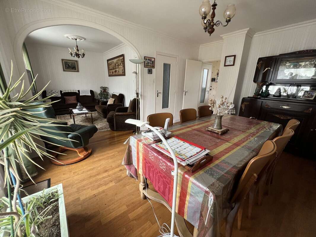 Maison 98 m² à Chateaugiron  - photo 6