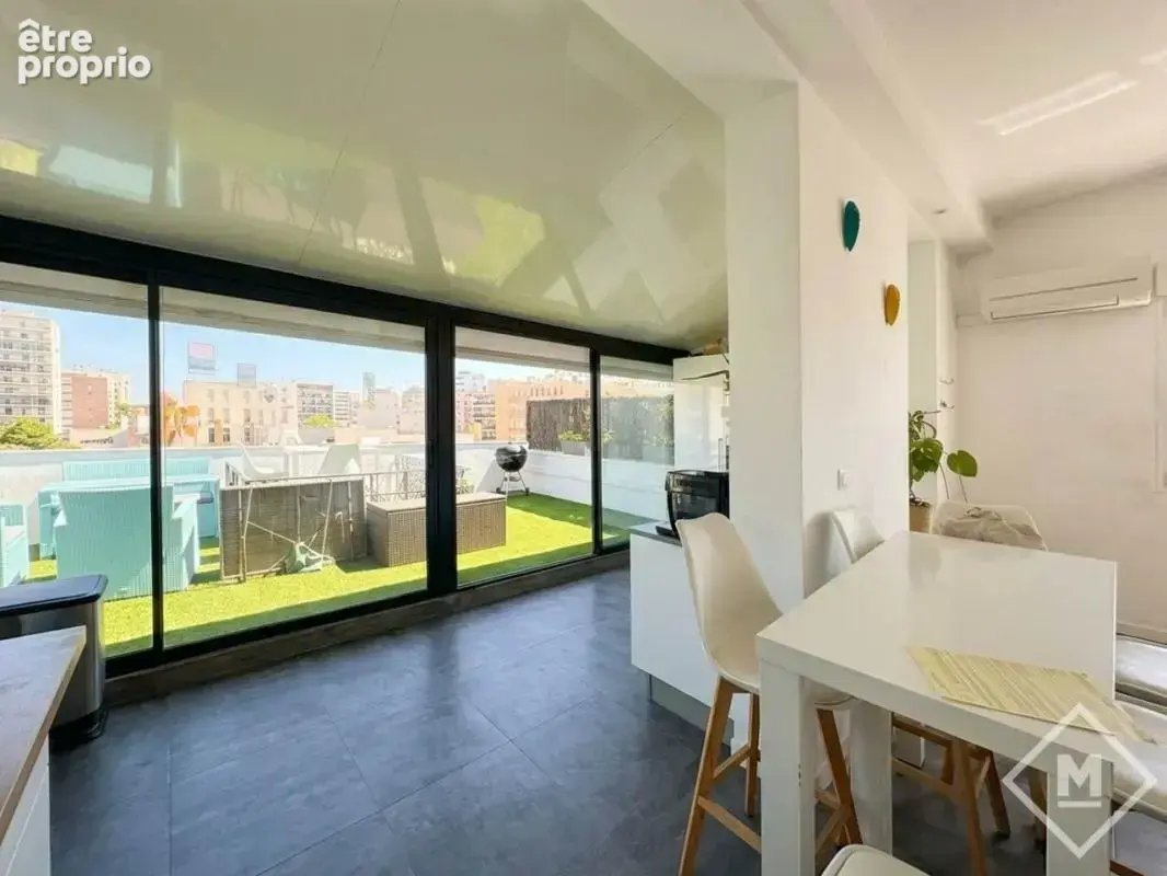 Appartement moderne 101m² Marseille 8ème garage terrasse et climatisation - photo 4