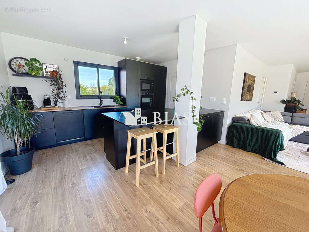 Maison à CRIQUEBEUF-SUR-SEINE