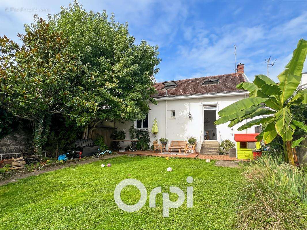 La Perverie – Maison de caractère avec jardin paysagé - photo 13