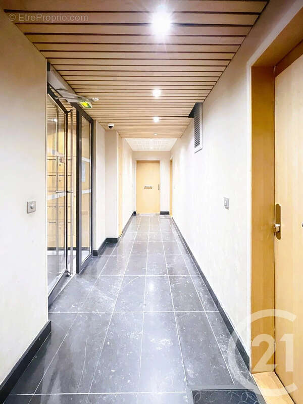 Appartement à PARIS-14E