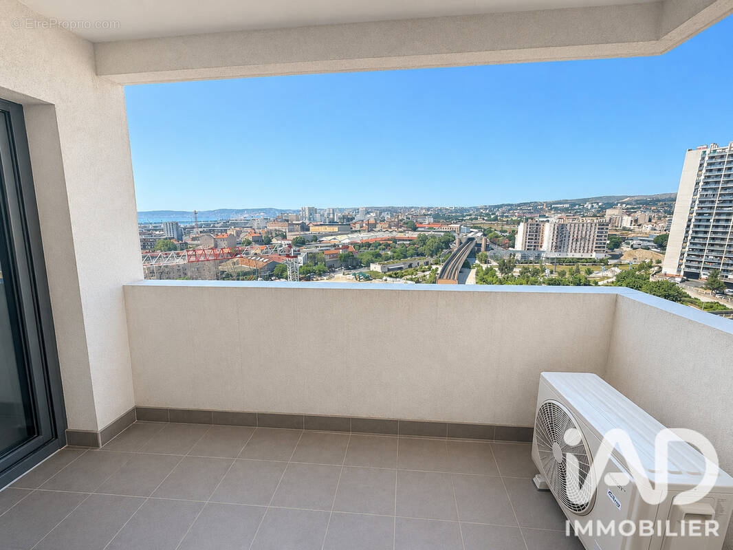 Photo 1 - Appartement à MARSEILLE-3E