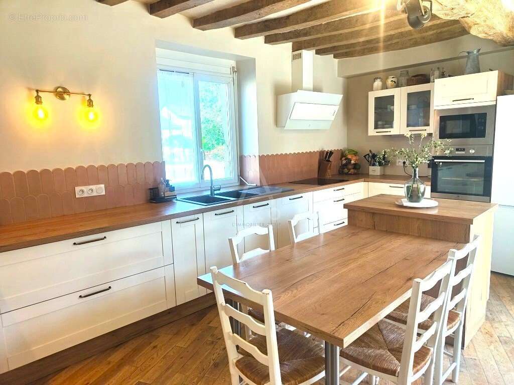 Maison à CHEMIRE-SUR-SARTHE