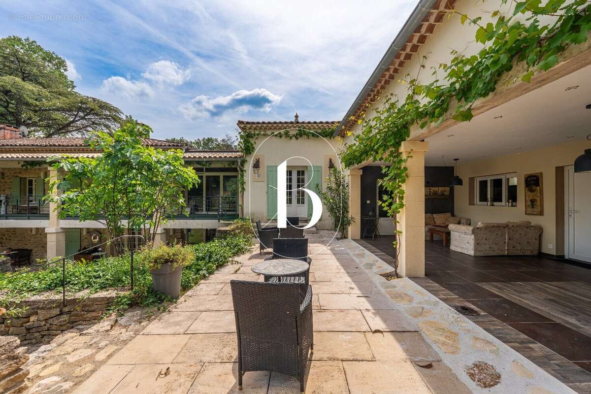 Maison à UZES