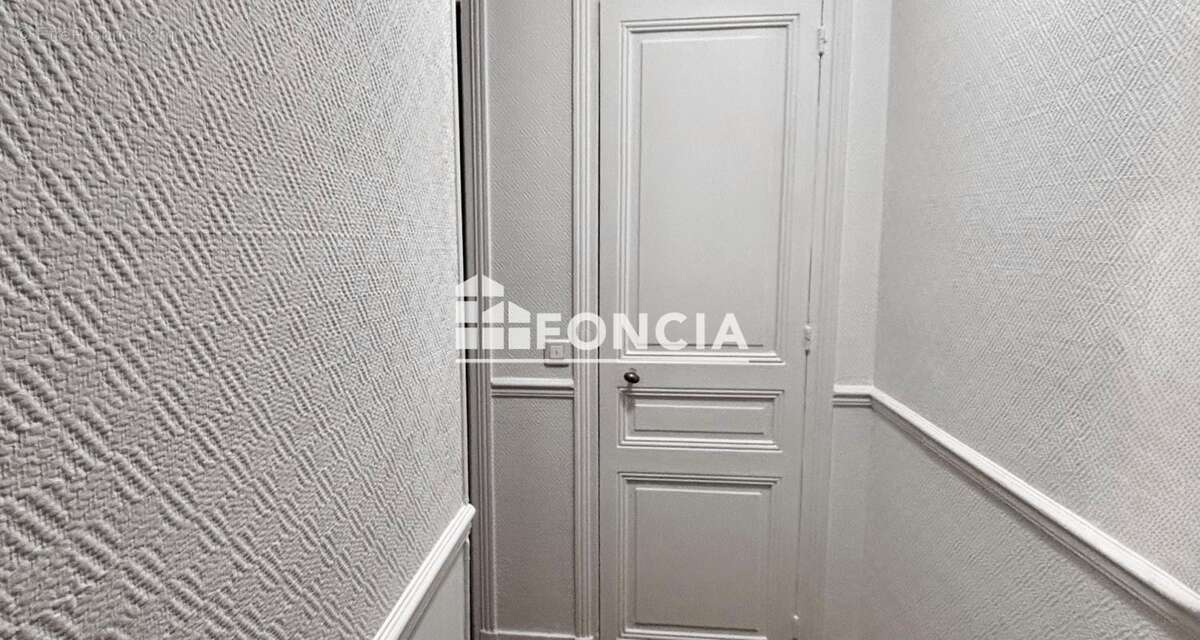 Appartement à PARIS-19E