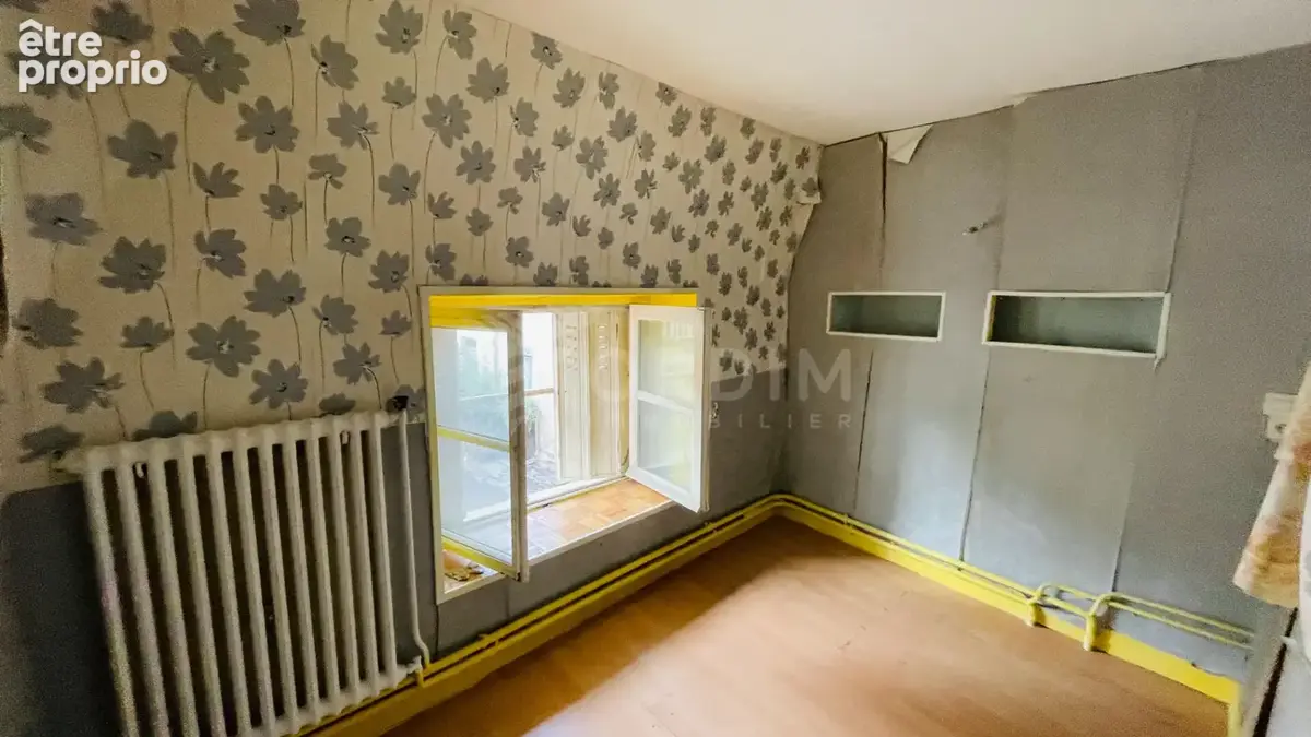 Maison de village à rénover avec terrain de loisirs - photo 8