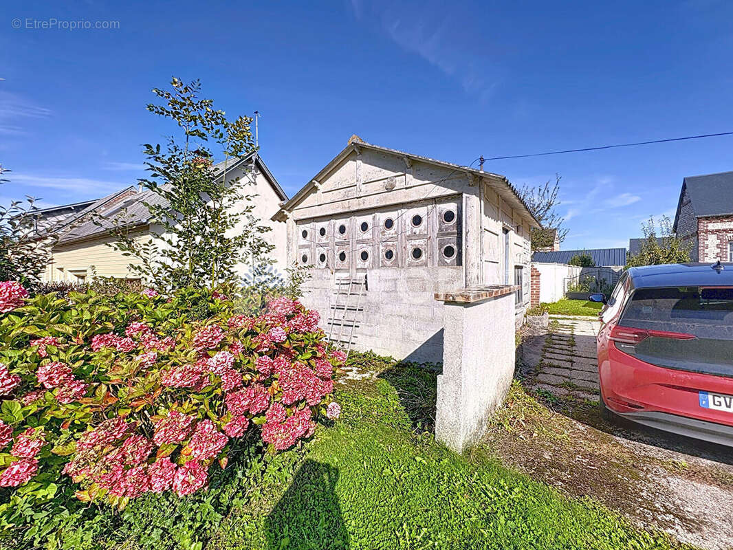 Maison à SAINT-PIERRE-EN-PORT