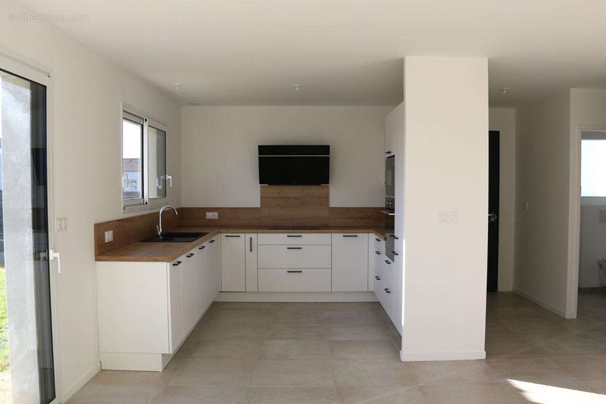 Maison à MEDIS