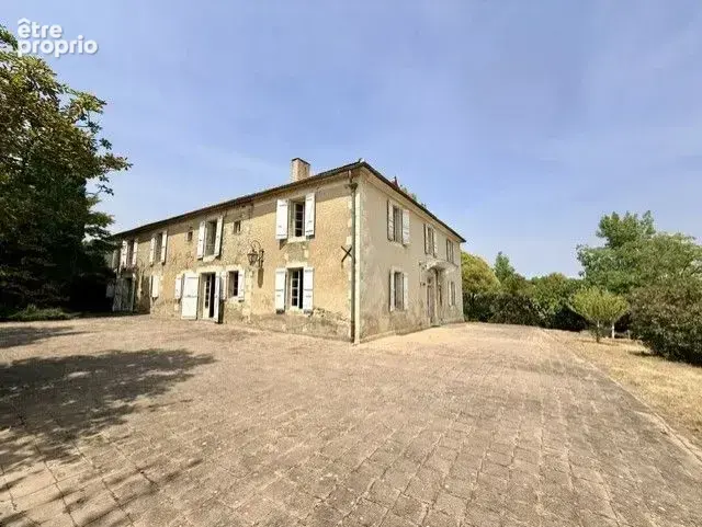 Maison 388 m² à Pavie  - photo 3