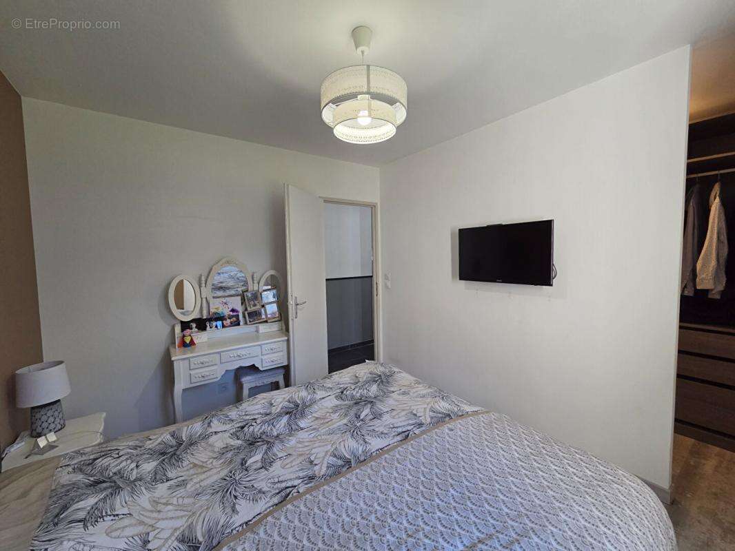 Maison à SAINT-GERVAIS-SUR-ROUBION