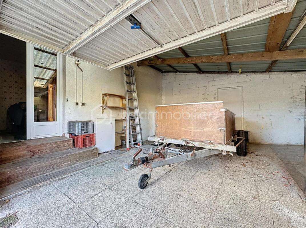 Maison à MONTFARVILLE