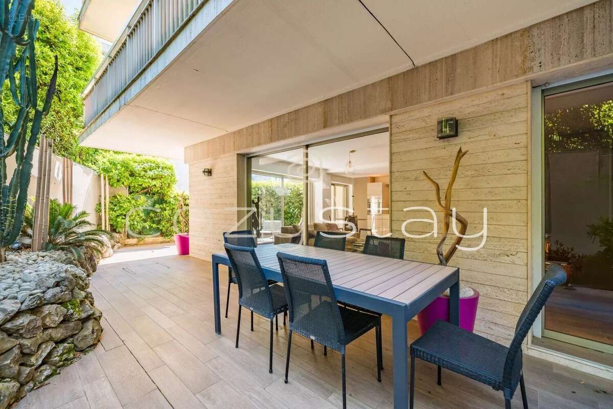 Appartement à CANNES