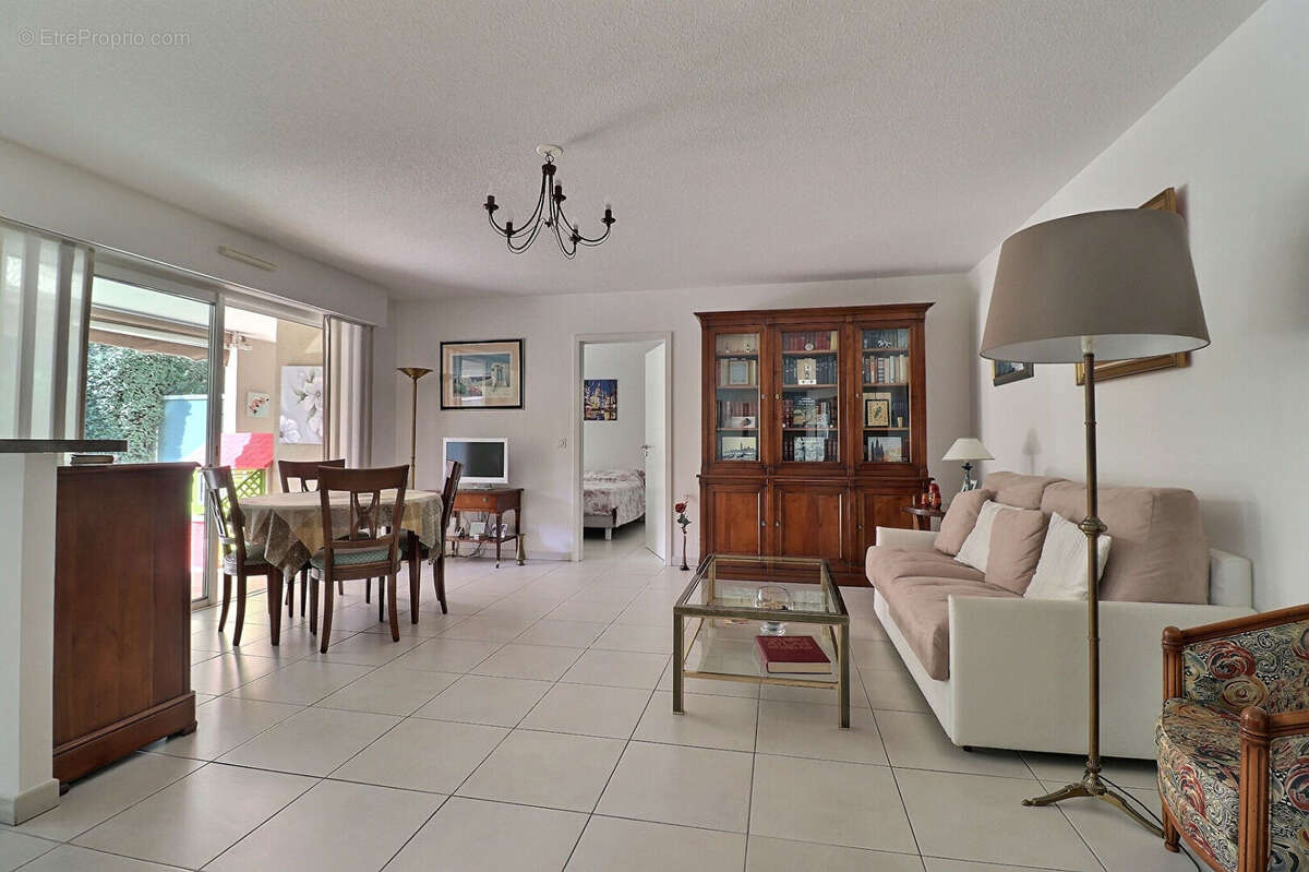 Appartement à SAINT-RAPHAEL