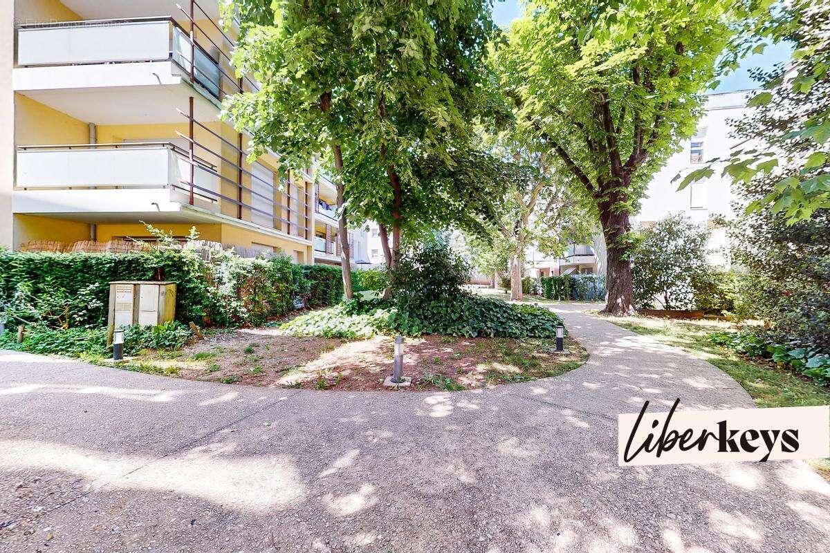 Appartement à LYON-8E