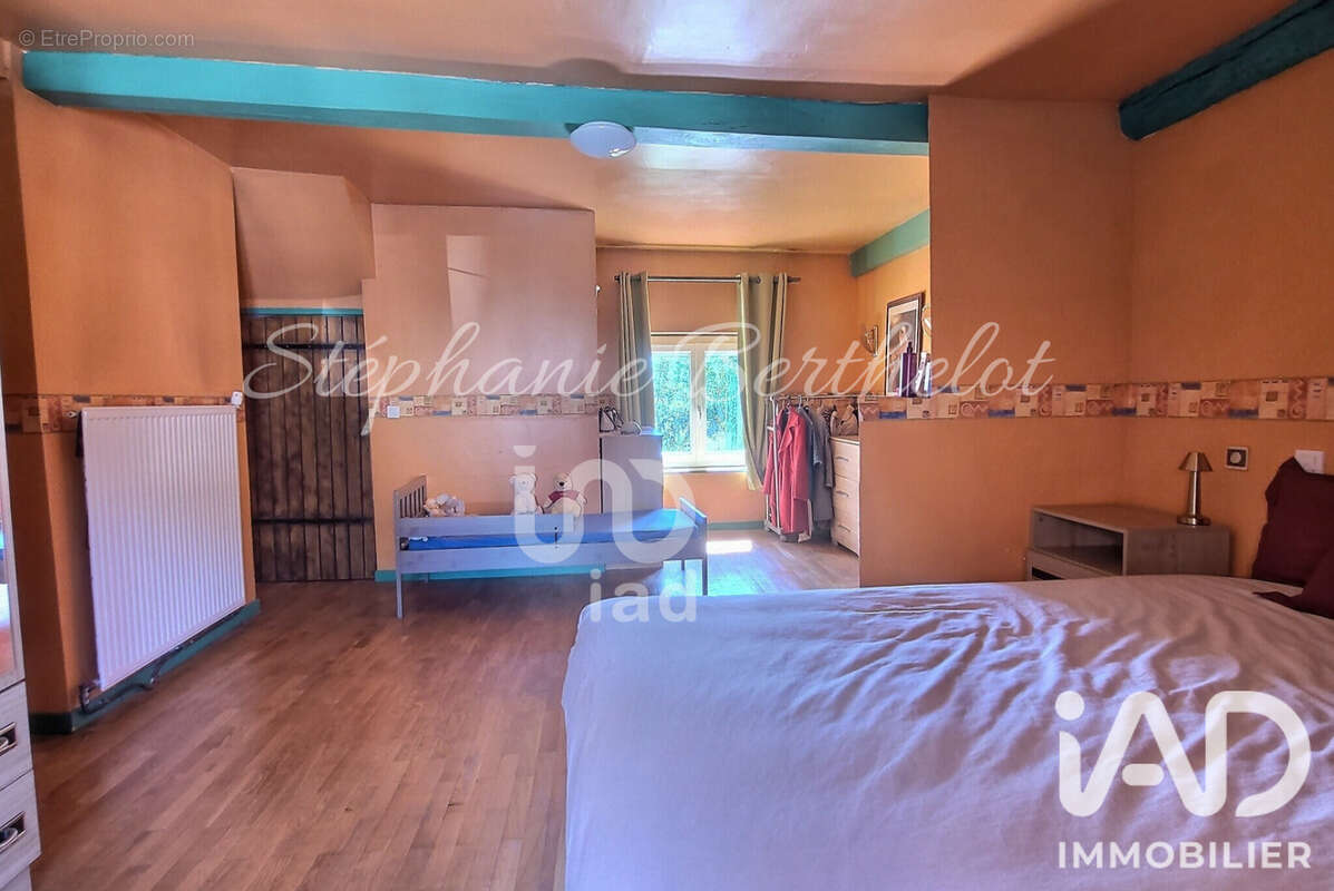 Maison 134 m² à Claye-Souilly  - photo 7
