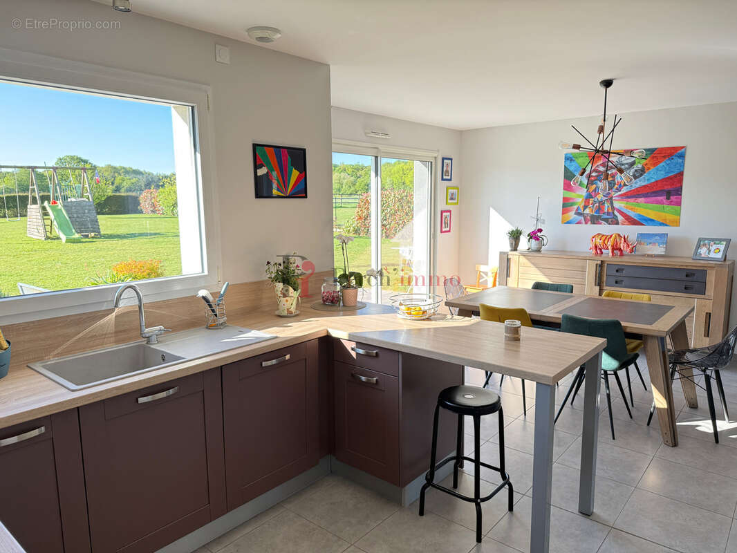 Maison à LE MELE-SUR-SARTHE