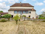 Maison à JONCY