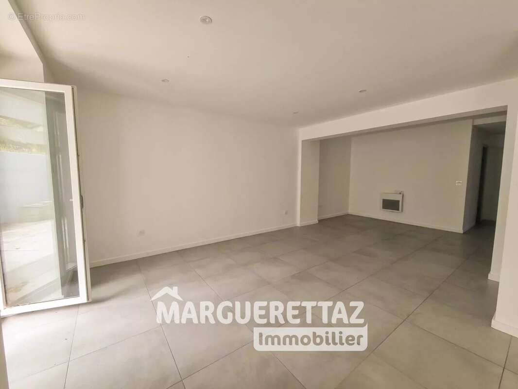 Appartement à LA TOUR