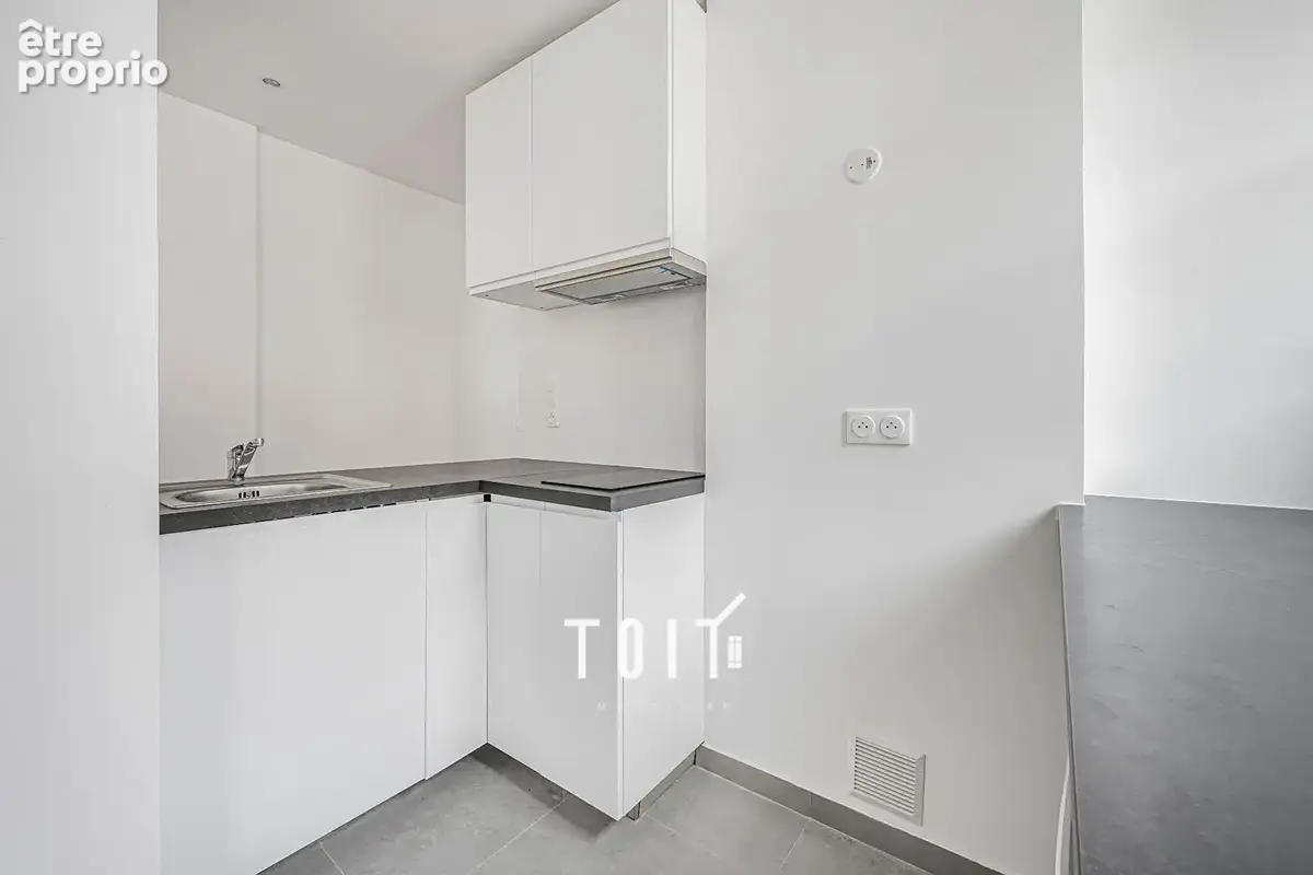 Appartement Paris 14ème - 1 pièce - 25.32 m2 - traversant - ascenseur - photo 6