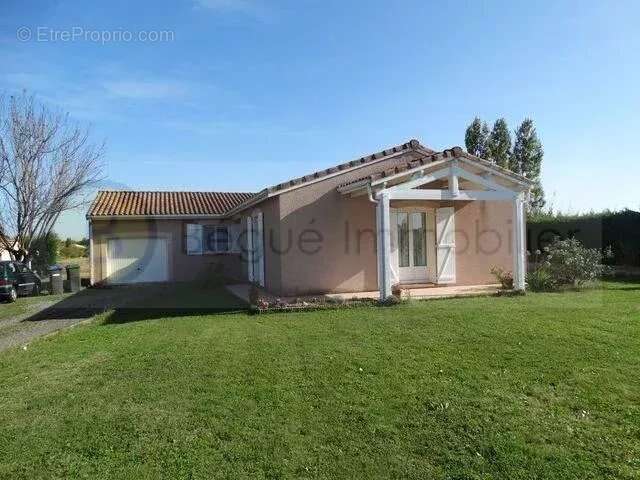 Maison à BRAX