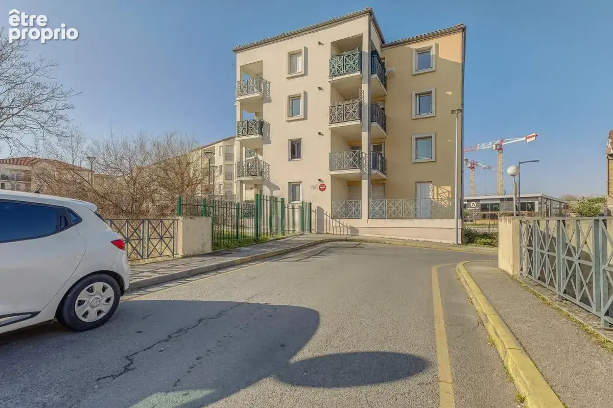 Appartement t3 au 3e étage - photo 2