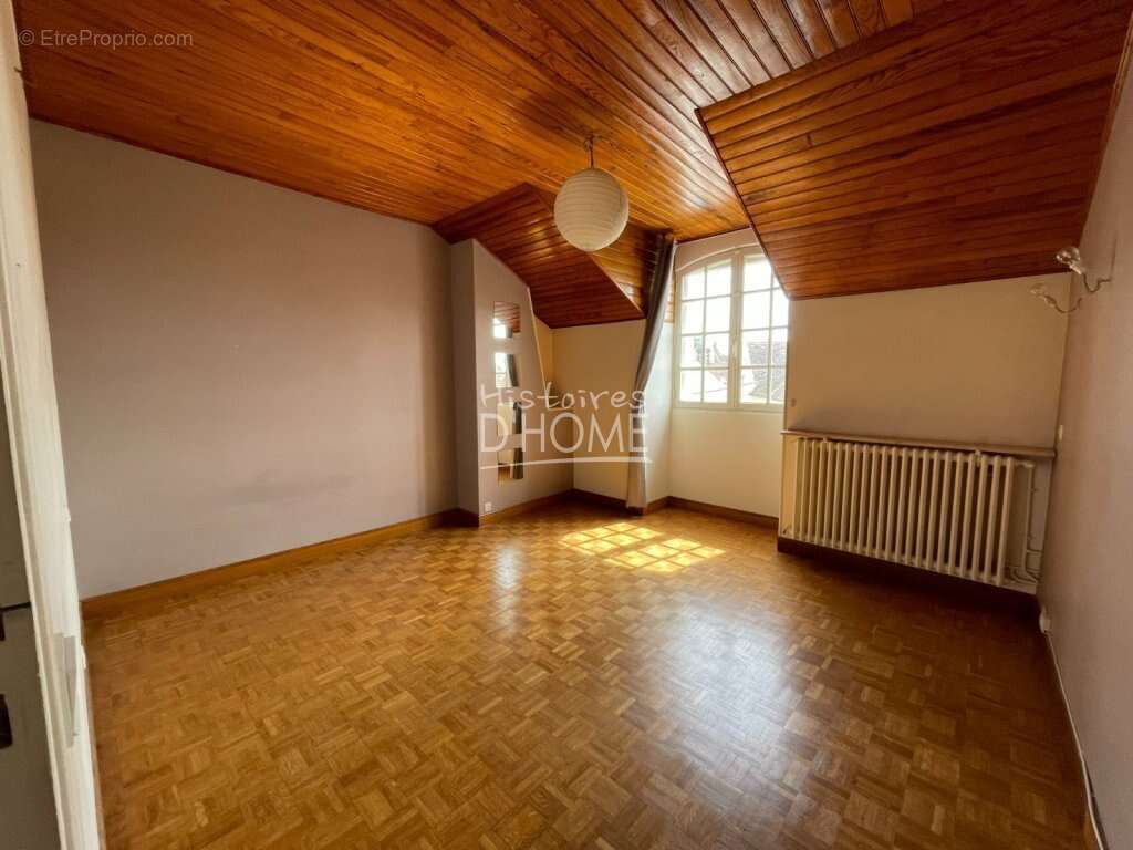 Appartement à CHAUMES-EN-BRIE