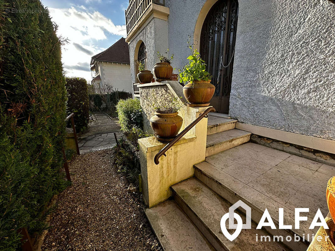Maison à ENGHIEN-LES-BAINS