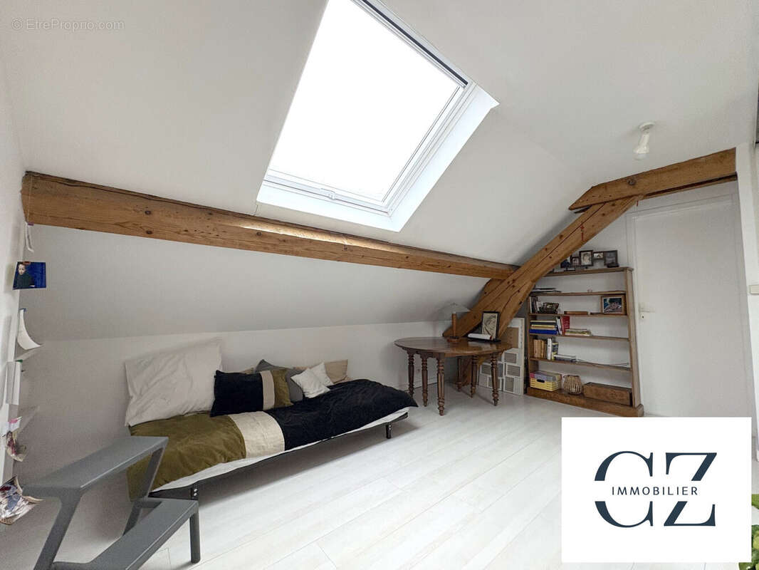 Mezzanine - Appartement à DIJON
