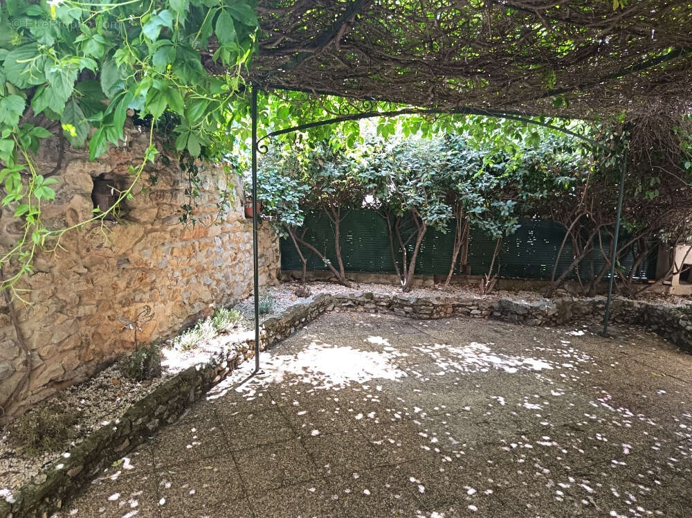 Maison à EYGUIERES