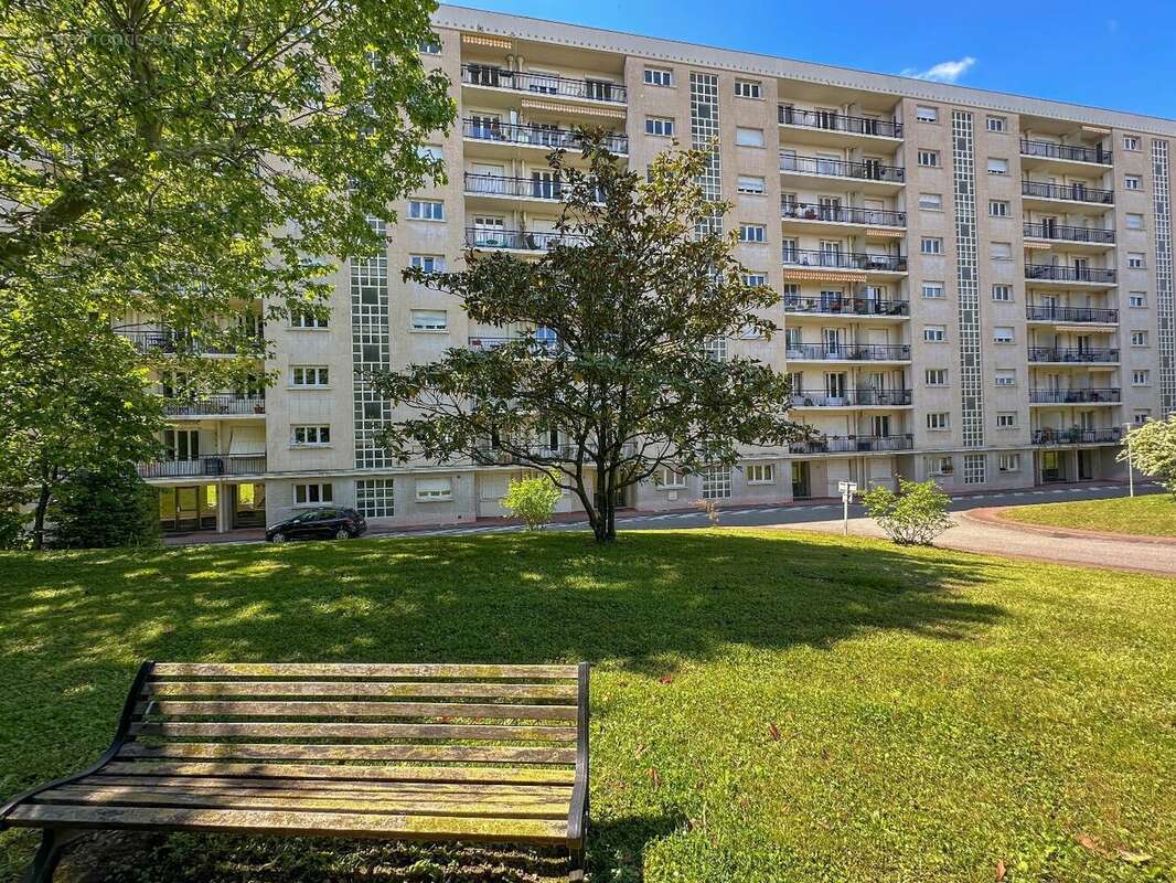 Appartement à LYON-5E