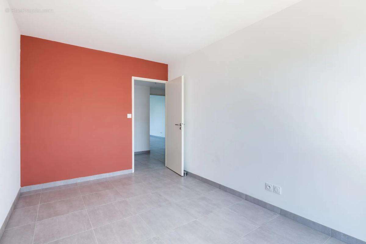 Appartement à MARSEILLE-9E