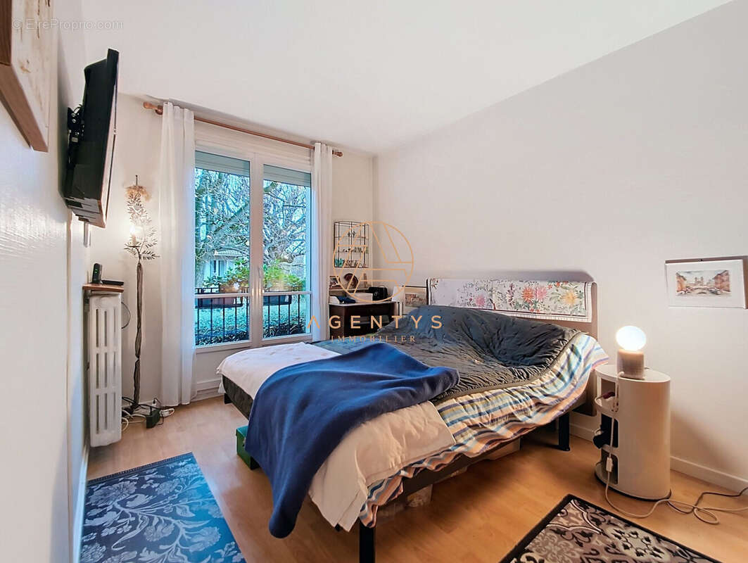 Appartement à SAINT-MAUR-DES-FOSSES