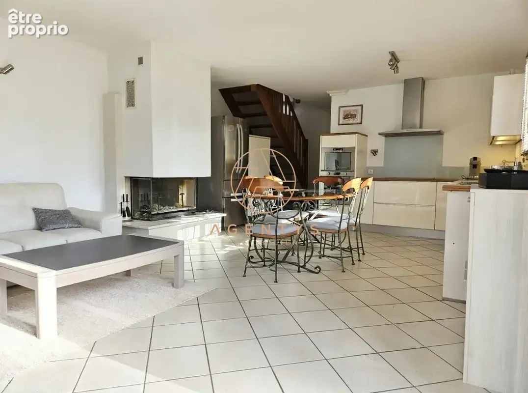 Appartement 6 pièces 134 m² à vendre à Chennevieres-Sur-Marne (94430) - photo 2