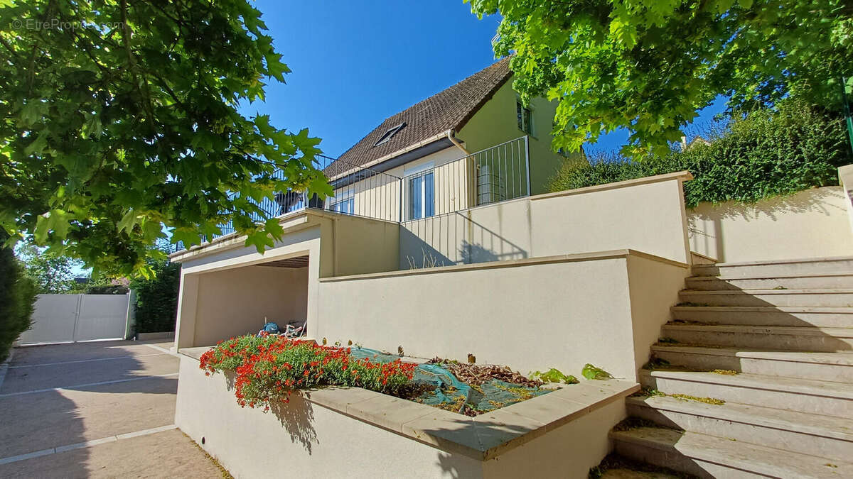 Maison à US