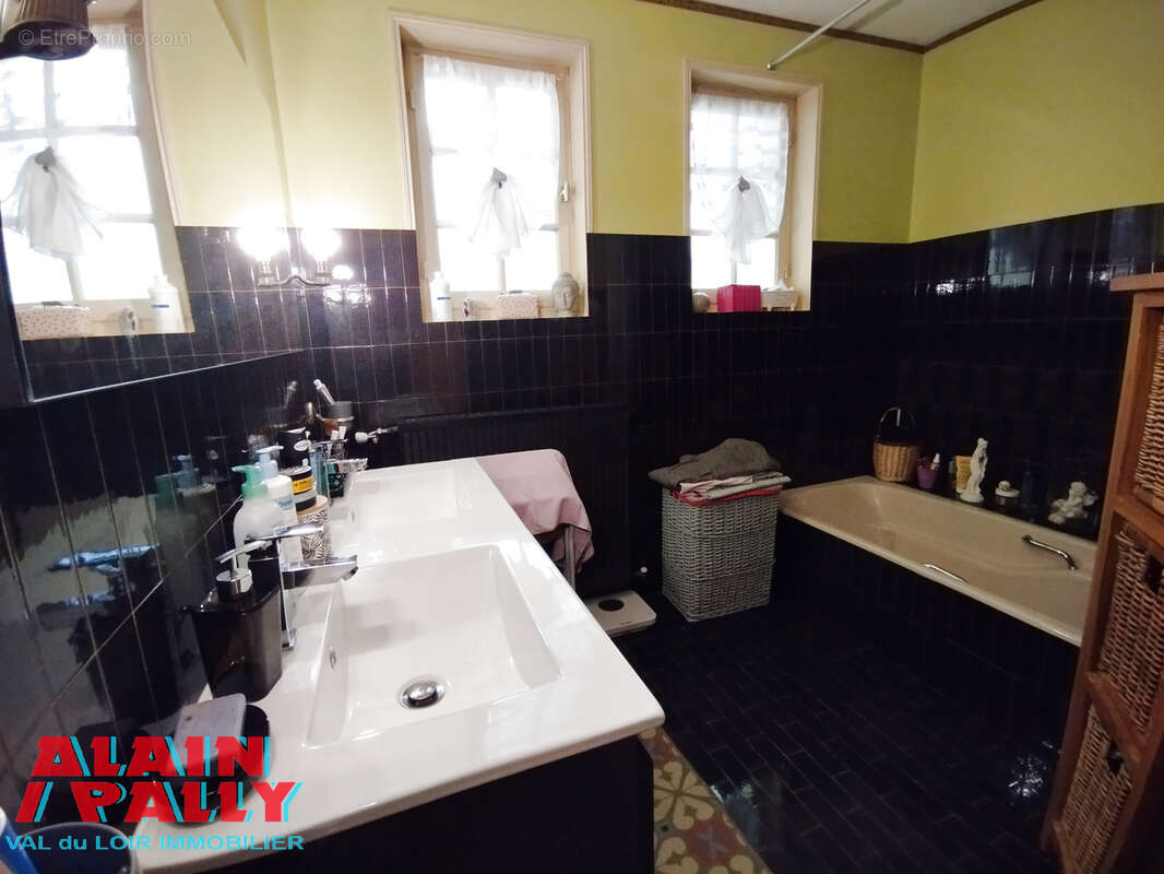 Maison à CLOYES-SUR-LE-LOIR