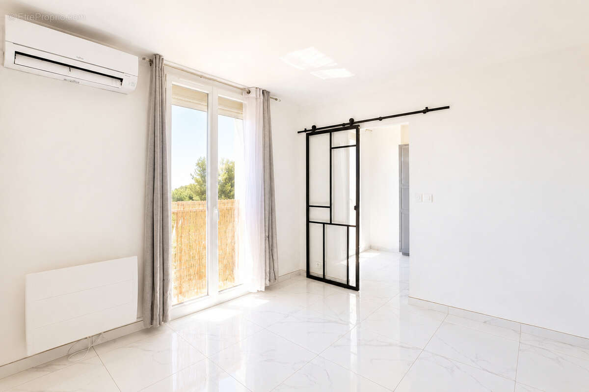 Appartement à MARSEILLE-12E