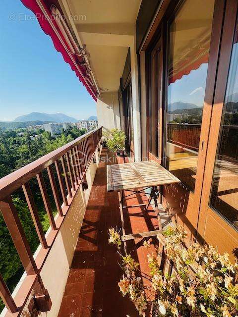 Appartement à ECHIROLLES