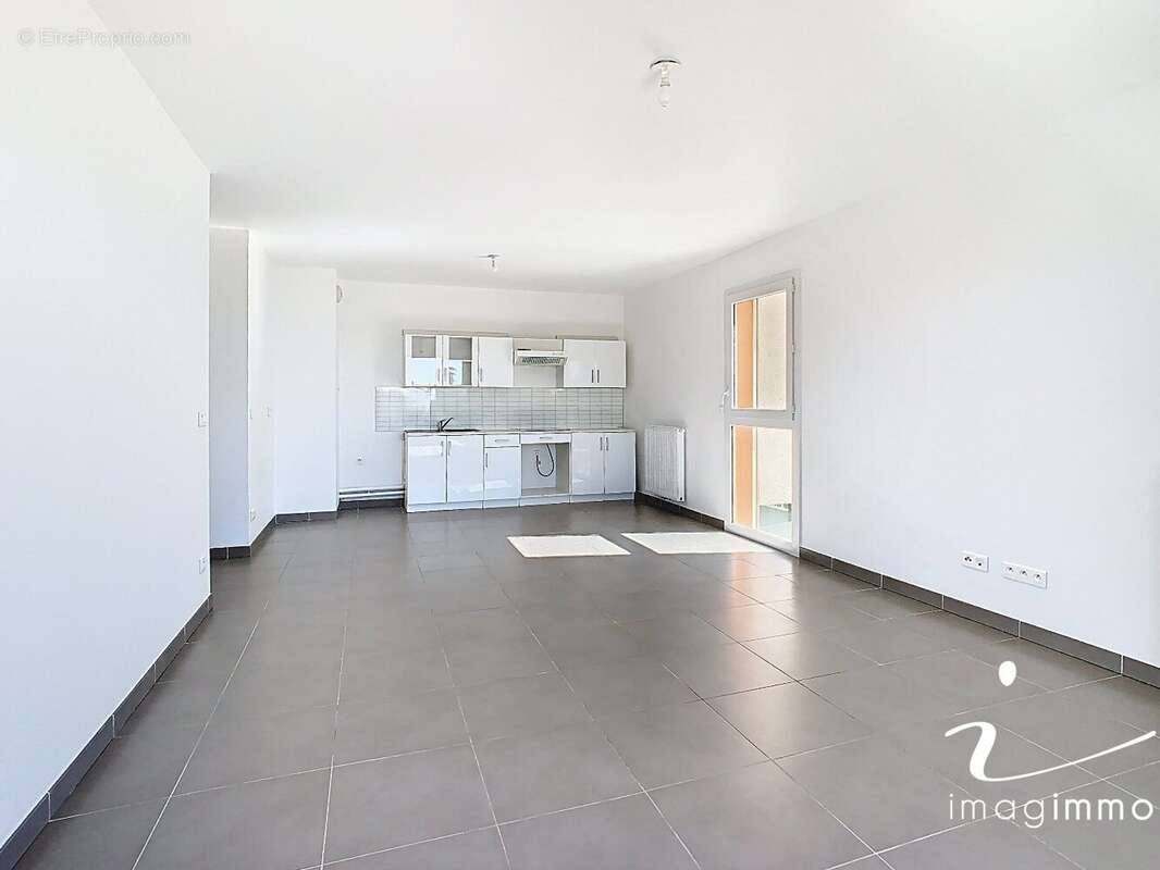 Appartement à JUVIGNAC