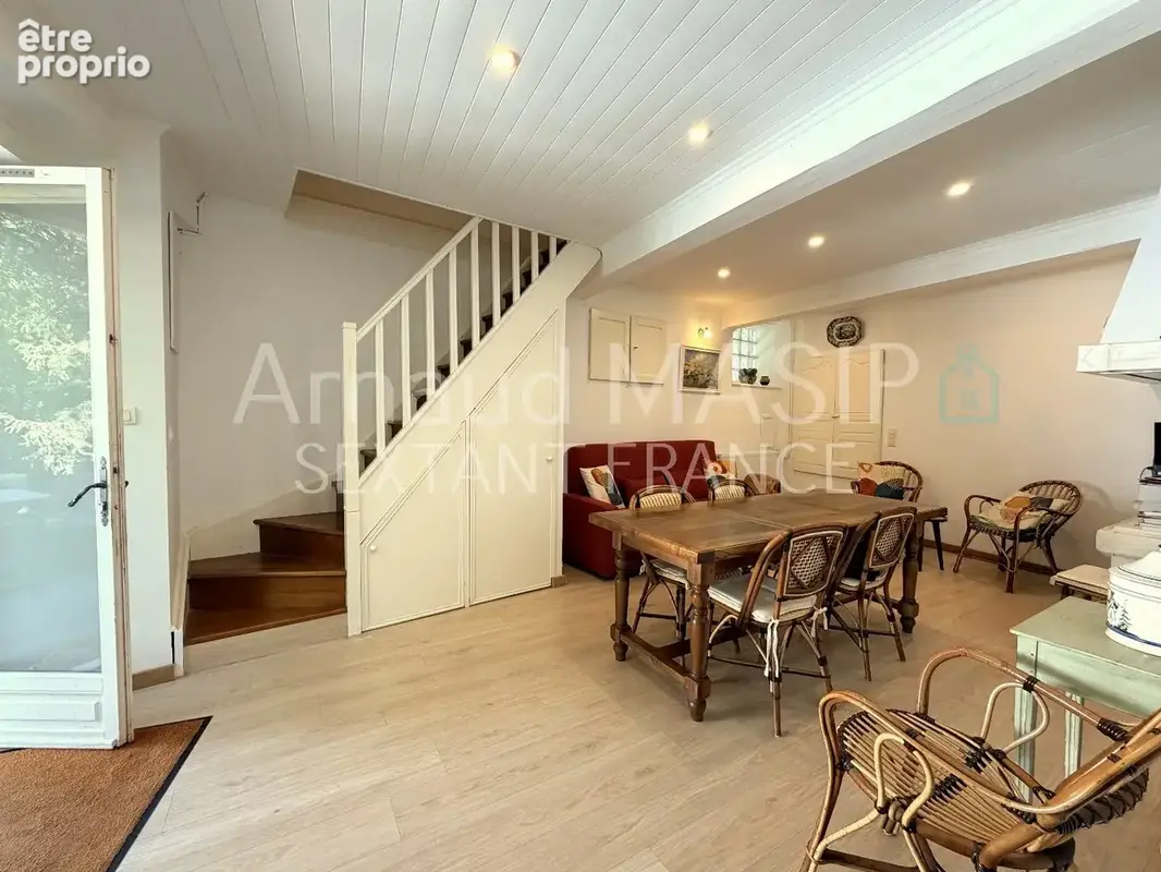 Maison en pierres avec atelier dans village tranquil prise - photo 4