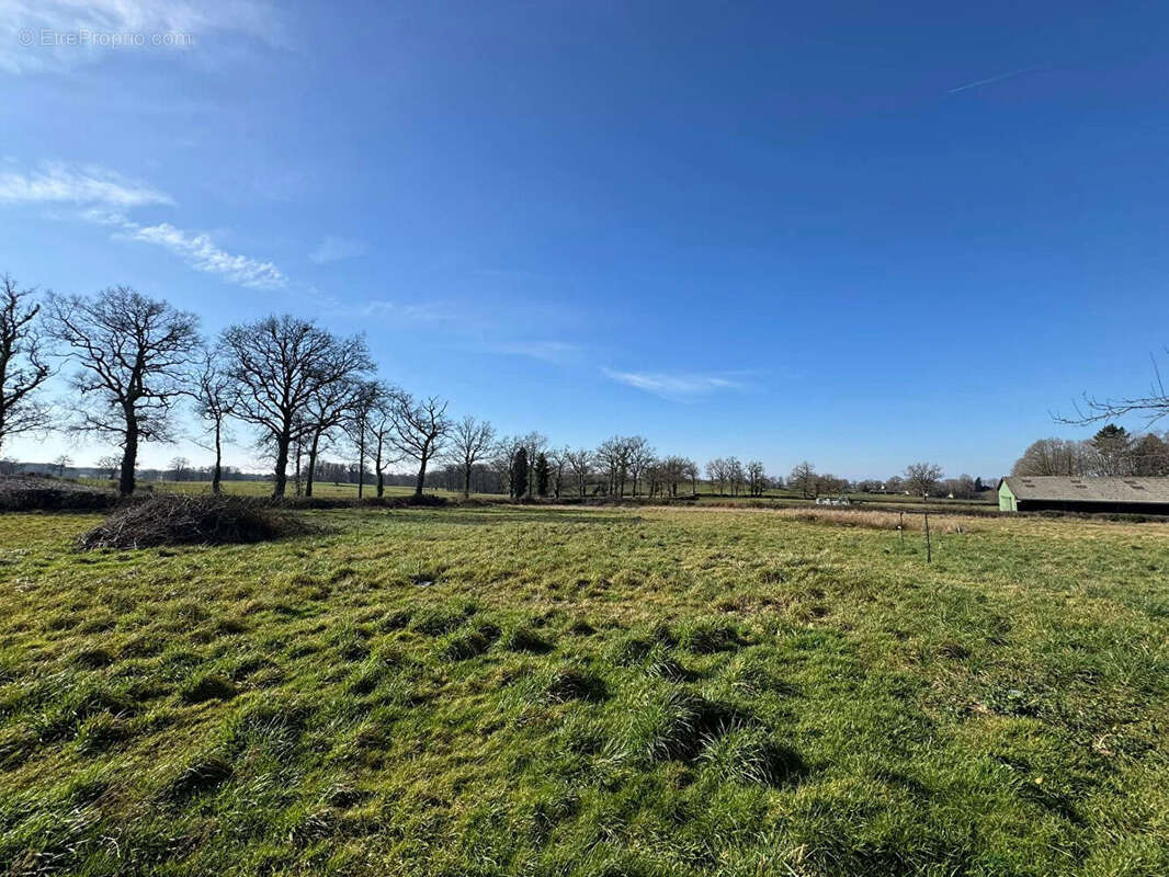Maison à SAINT-LEGER-MAGNAZEIX
