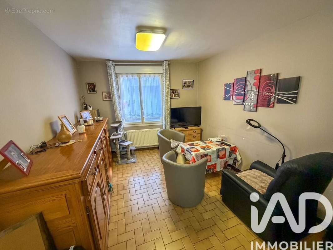 Photo 2 - Maison à FERE-CHAMPENOISE