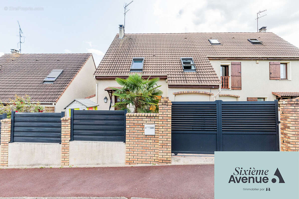 Maison à CHILLY-MAZARIN