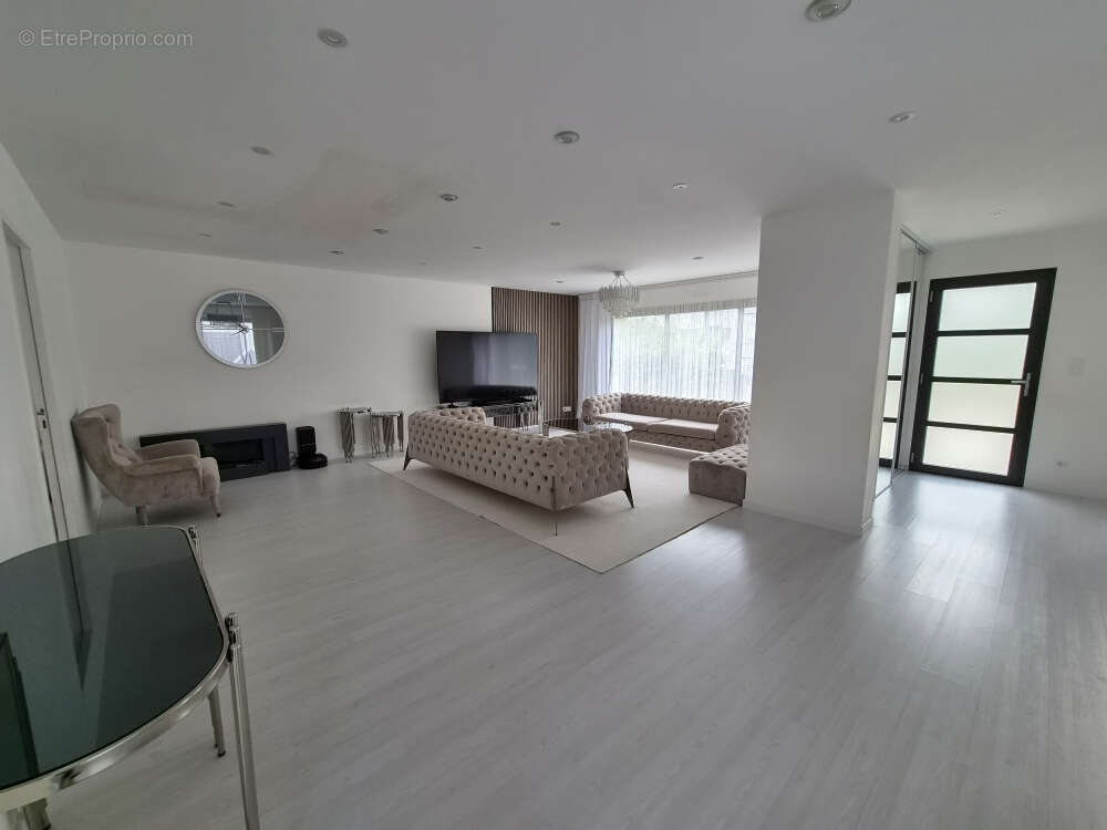 Maison moderne de 173 m2 habitables - photo 3