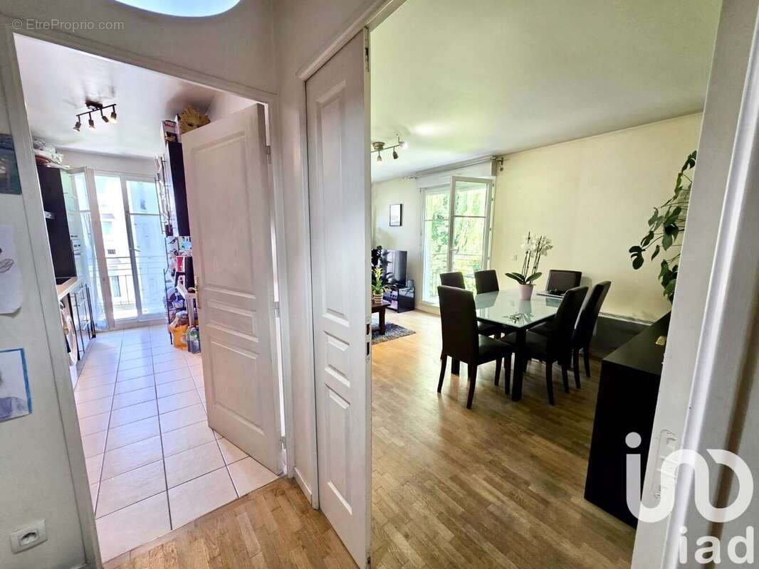 Photo 8 - Appartement à LE PLESSIS-TREVISE